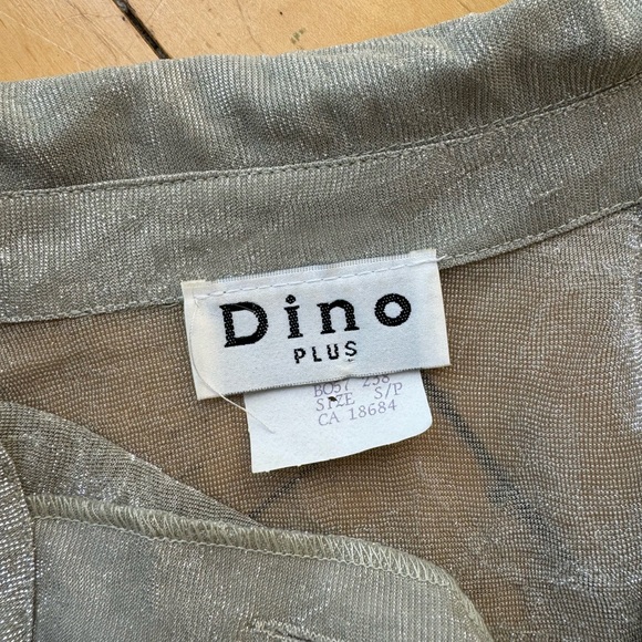 Vintage Silver Button Up - Picture 5 of 5